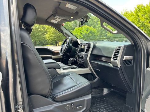 Used 2016 Ford F150 Lariat RWD image 43