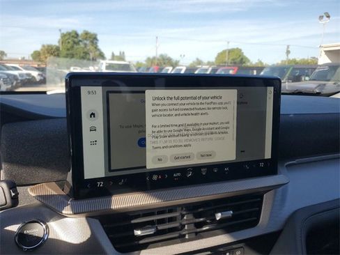 New 2025 Ford Explorer Active w/ Active Comfort Package image 14