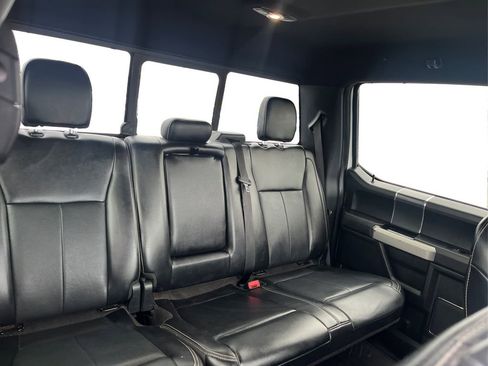 Used 2019 Ford F150 Lariat image 13