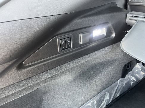 Used 2024 Cadillac Lyriq Luxury w/ LPO, Floor Liner Package image 20