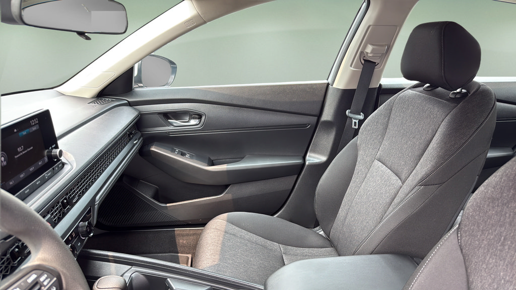 Used 2025 Honda Accord LX image 12