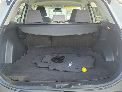 Used 2021 Toyota RAV4 XLE image 7