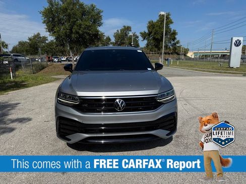 Used 2022 Volkswagen Tiguan SE R-Line FWD image 2