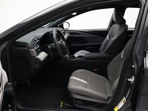 Certified 2025 Toyota Camry SE w/ Convenience Package FWD image 14