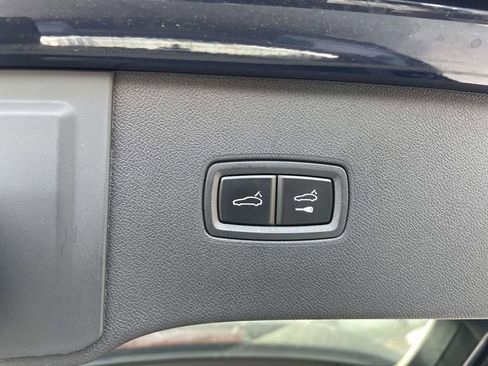 Used 2024 Porsche Cayenne image 51