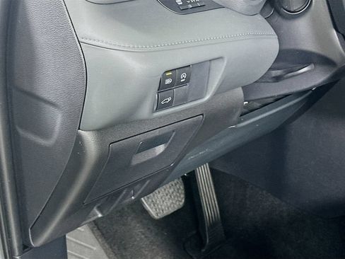 Certified 2025 Toyota Highlander XSE AWD/4WD image 10