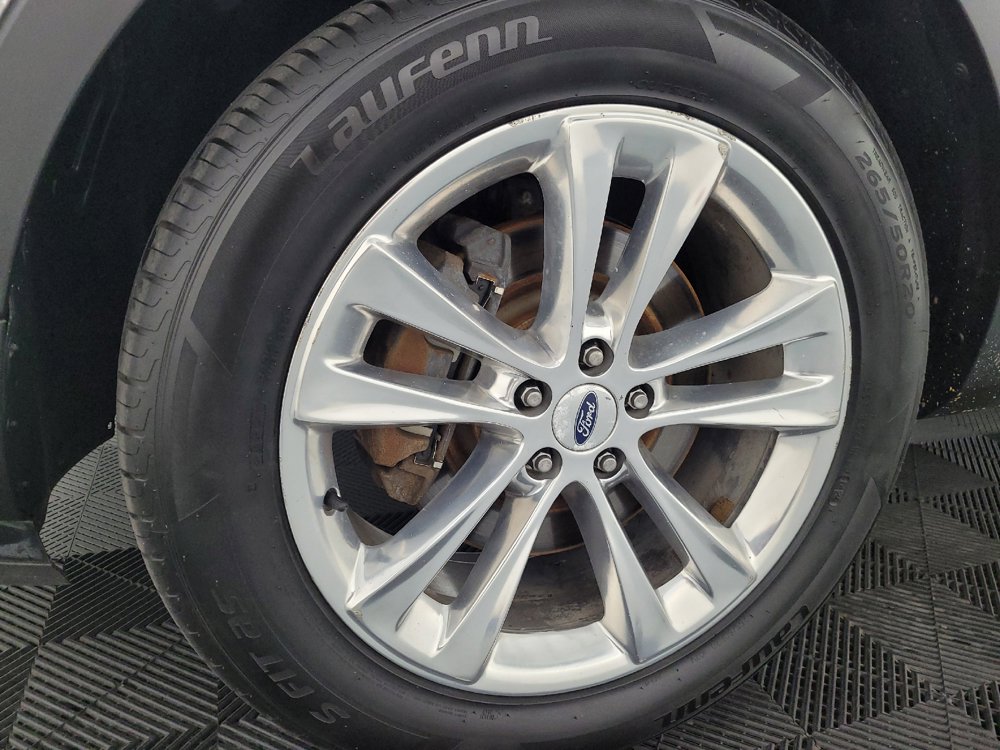Used 2019 Ford Explorer XLT w/ Equipment Group 202A AWD/4WD image 31