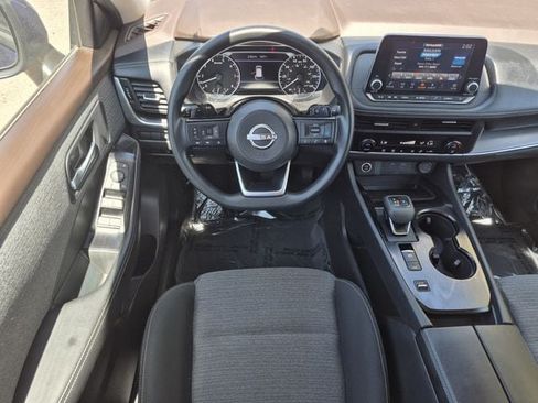 Certified 2023 Nissan Rogue SV FWD image 21
