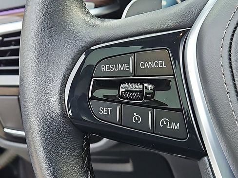 Used 2023 BMW 530i xDrive w/ Premium Package image 23