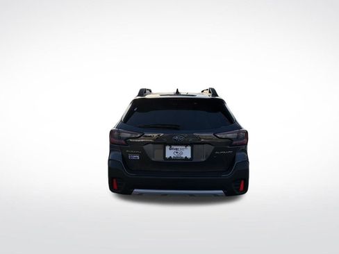 Used 2022 Subaru Outback Limited image 15