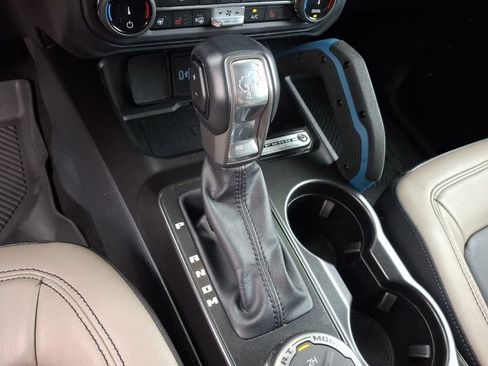 Used 2022 Ford Bronco Wildtrak AWD/4WD image 17