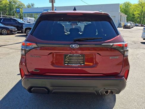 Used 2025 Subaru Forester Touring AWD/4WD image 6