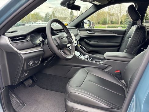 New 2026 Jeep Grand Cherokee Limited image 7