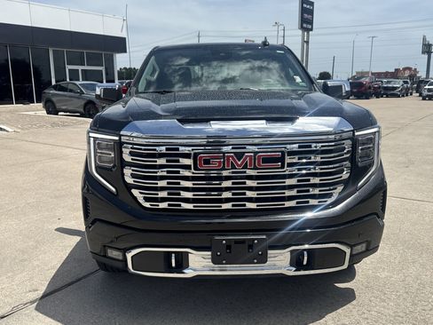 Used 2023 GMC Sierra 1500 Denali AWD/4WD image 19