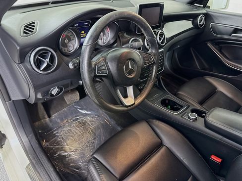 Used 2016 Mercedes-Benz CLA 250 image 23