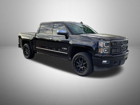 Used 2015 Chevrolet Silverado 1500 LTZ Z71 w/ Custom Sport Edition AWD/4WD image 4