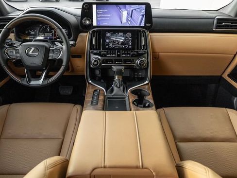 New 2026 Lexus LX 600 4WD w/ Luxury Package image 5