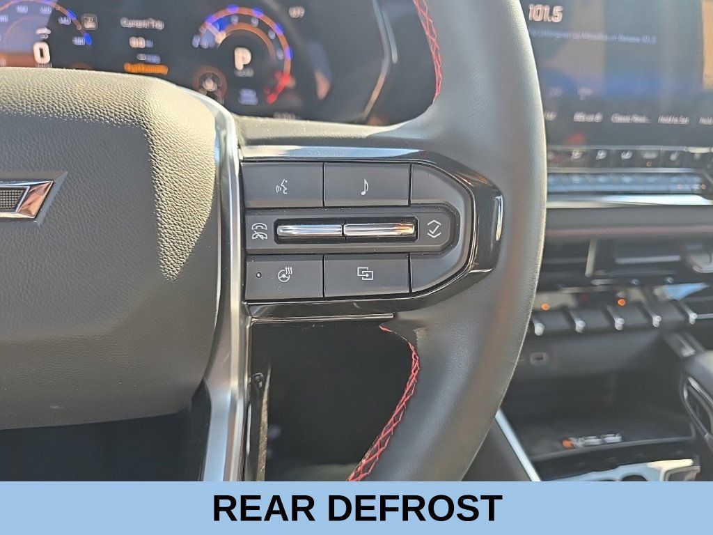 Used 2026 Chevrolet Colorado Z71 w/ Technology Package AWD/4WD image 18