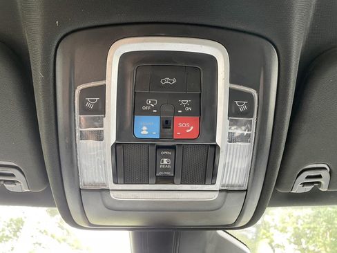 Used 2025 RAM 1500 Big Horn RWD image 36