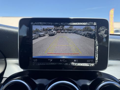 Used 2018 Mercedes-Benz C 300 4MATIC Sedan w/ Premium Package image 14