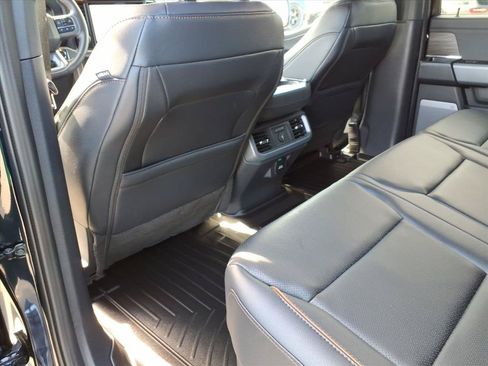Used 2025 Ford F150 Lariat w/ Equipment Group 502A High AWD/4WD image 15