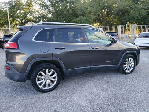Used 2015 Jeep Cherokee Limited FWD image 5