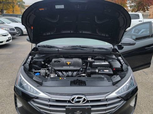Used 2019 Hyundai Elantra SE w/ Cargo Package image 32