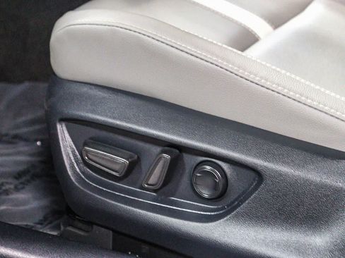 Certified 2025 Toyota Camry SE FWD image 22
