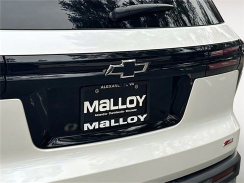 Used 2024 Chevrolet Traverse Z71 image 7
