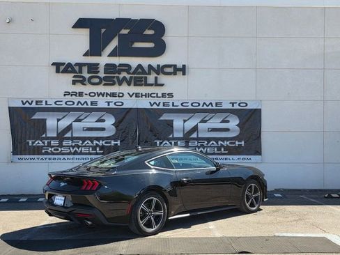 Used 2024 Ford Mustang Coupe image 7