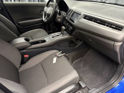 Used 2020 Honda HR-V Sport image 26