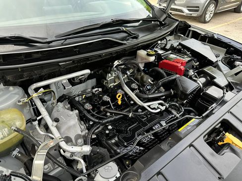 Used 2021 Nissan Rogue SV w/ Premium Package image 40