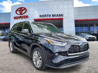 Used 2024 Toyota Highlander Platinum