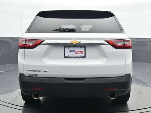 Used 2021 Chevrolet Traverse LS image 5