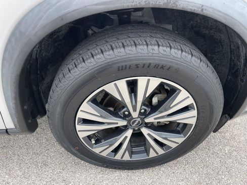 Used 2021 Nissan Rogue SV FWD image 32