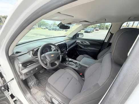 Used 2020 Chevrolet Traverse LS FWD image 12