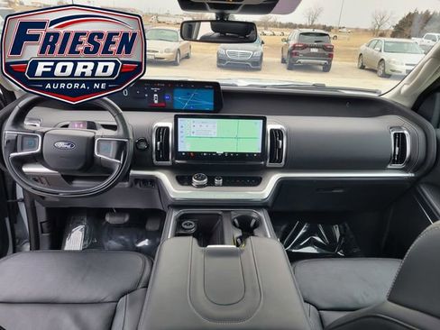 Used 2025 Ford Expedition Max Platinum AWD/4WD image 18