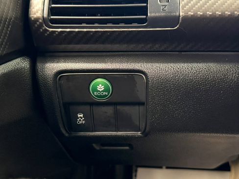 Used 2017 Honda Accord Sport image 47