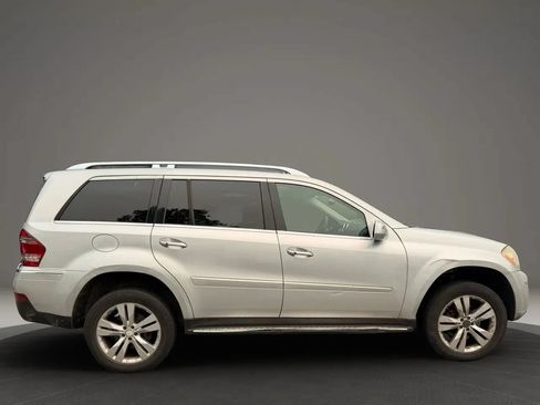 Used 2009 Mercedes-Benz GL 450 4MATIC image 4