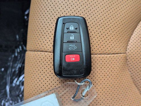 Used 2022 Toyota Highlander Platinum AWD/4WD image 37