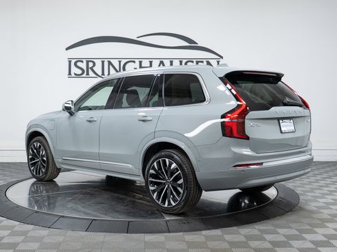 New 2026 Volvo XC90 T8 Ultra w/ Protection Package Premier AWD/4WD image 7