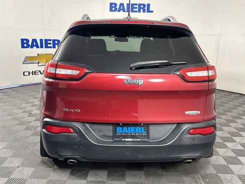 Used 2014 Jeep Cherokee Latitude w/ Cold Weather Group AWD/4WD image 4