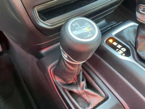 Used 2023 Jeep Wrangler Unlimited w/ Cold Weather Group AWD/4WD image 34
