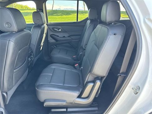 Used 2023 Chevrolet Traverse RS image 23