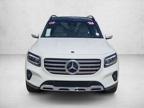 Used 2026 Mercedes-Benz GLB 250 image 2
