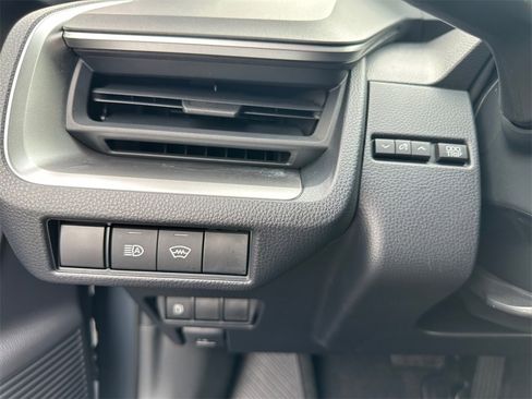 Used 2024 Toyota Prius LE image 25