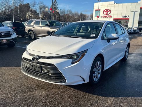 New 2026 Toyota Corolla LE image 3