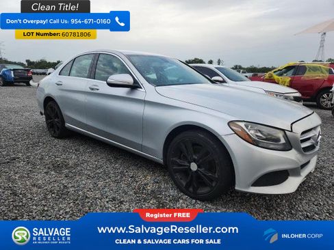 Used 2015 Mercedes-Benz C 300 4MATIC Sedan image 5