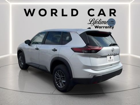 Used 2025 Nissan Rogue S FWD image 5