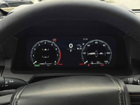 Certified 2025 Toyota 4Runner TRD Off-Road Premium image 26